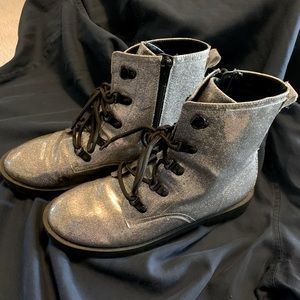 Wonder Nation glitter boots